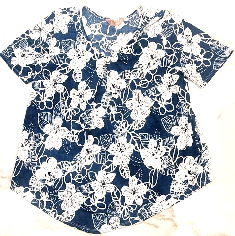 Amana Women's Floral Short Sleeve Blouse, Blue & White , Size XL